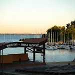Yacht Kapitanski Apartman Wilkasy