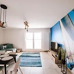 Yacht Kapitanski Apartman Wilkasy